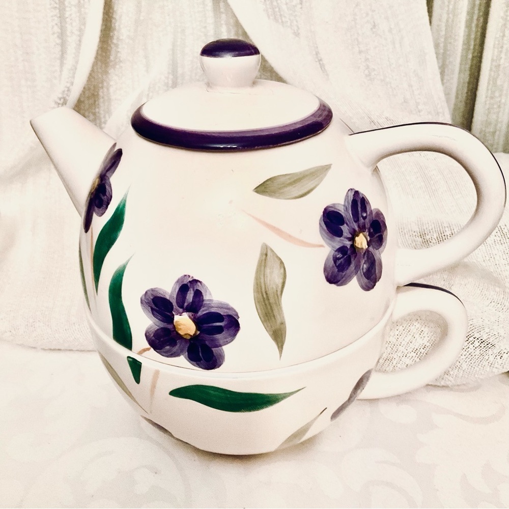 Ceramic Tea for One Teapot & Tea cup, Purple Floral BONUS Tea from Lake Louise